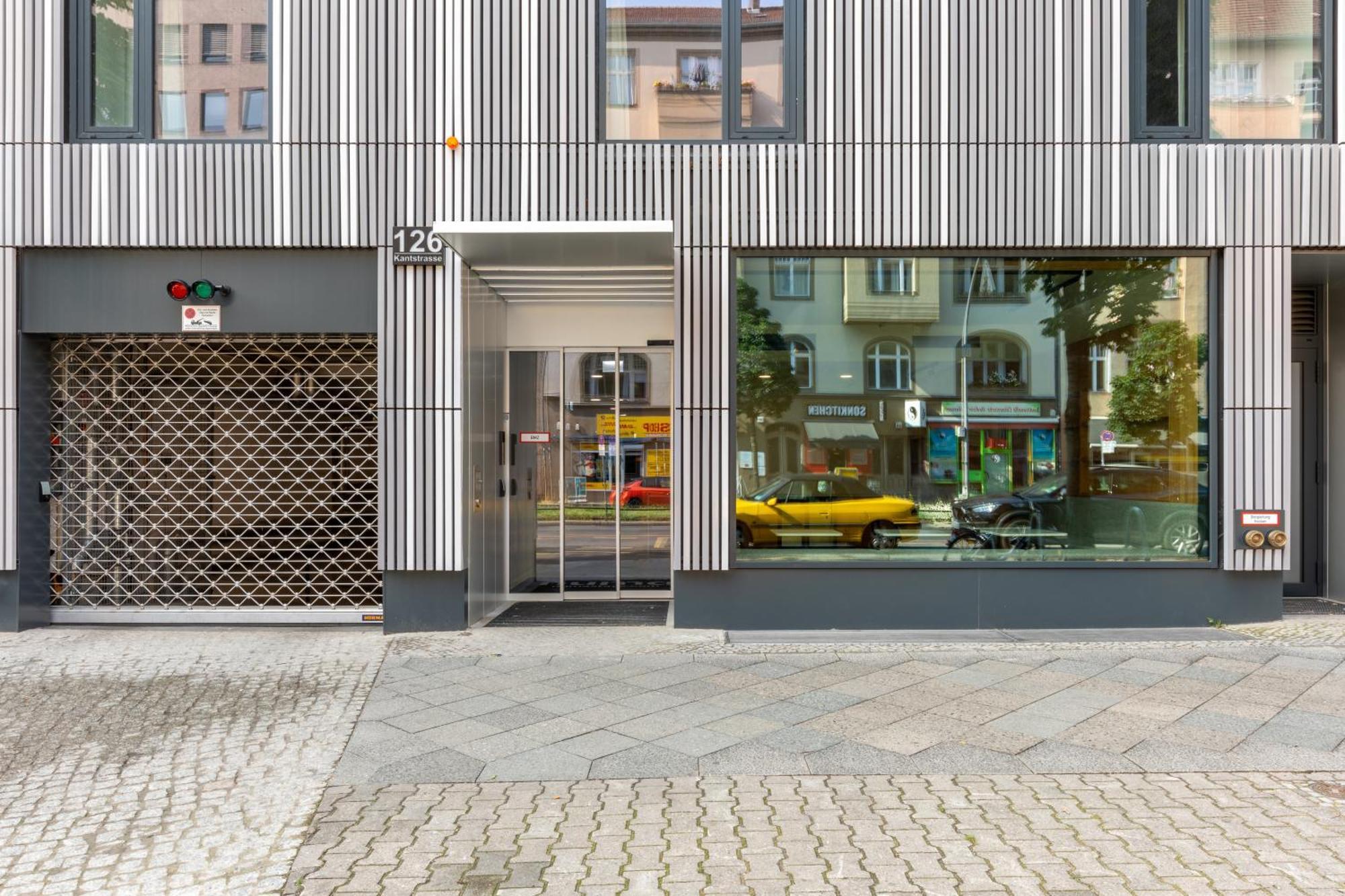 Numa Berlin Savi Aparthotel Bagian luar foto